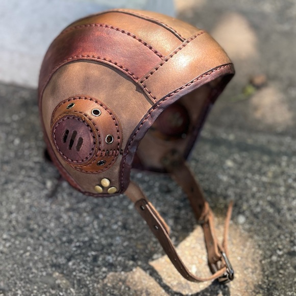 CHRISTMAS SALE. One of a kind, handmade leather aviator helmet. - Picture 3 of 6